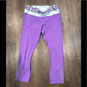 Lululemon Run 6 Floral Purple Waist Band Pull On Zip Pocket Stretch Logo